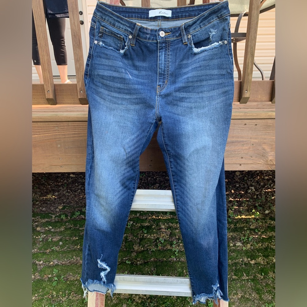 Used, but in excellent condition! 
They are comfy, lightweight, and stretchy!